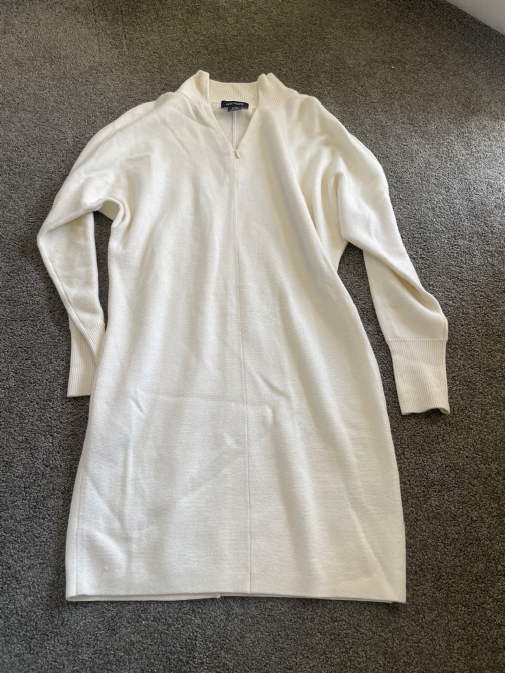 Club Monaco XS Cream Ribbed sweater Knit Dress with Zip V-Neck